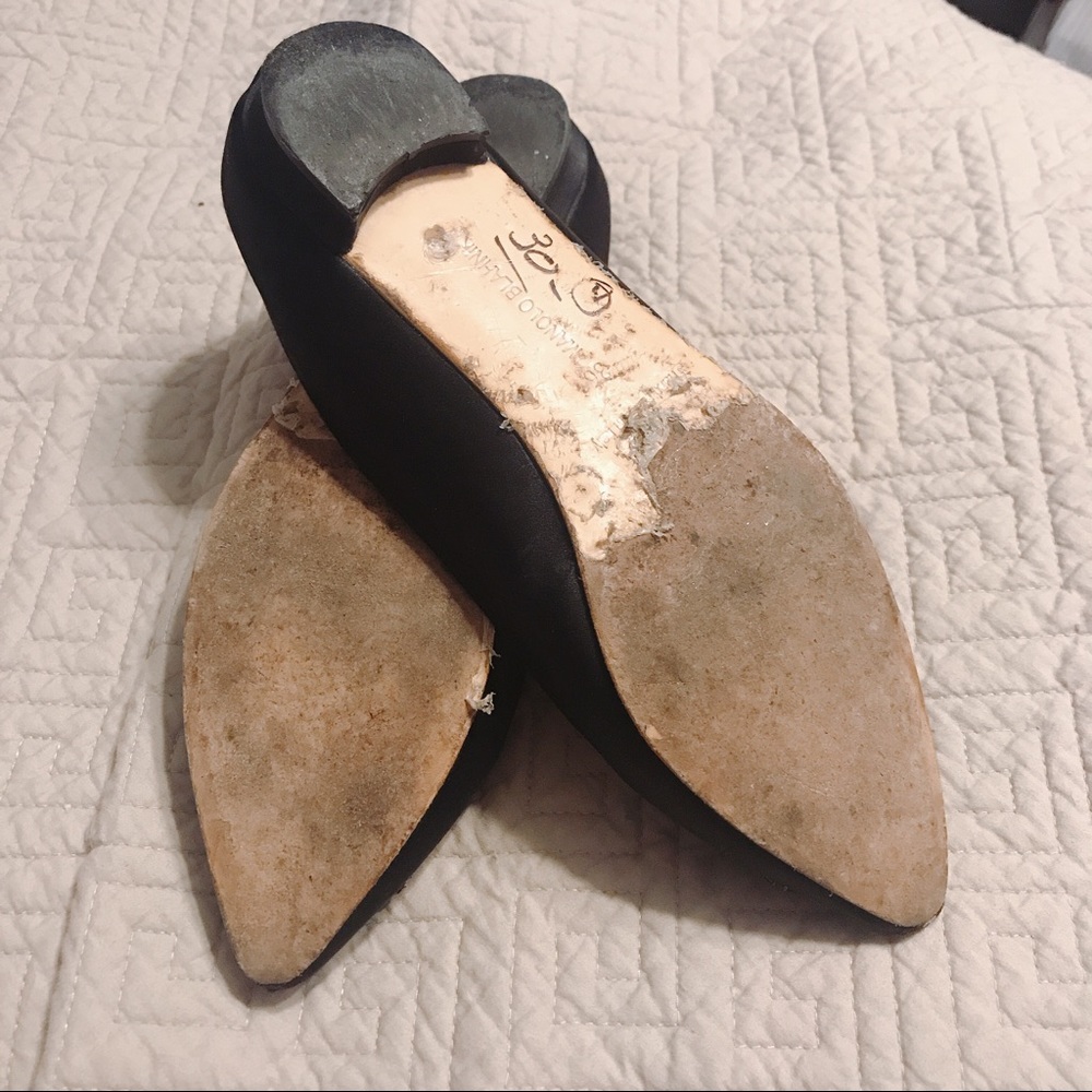 Manolo Blahnik Hangisi Flats ✨ - Picture 4 of 7
